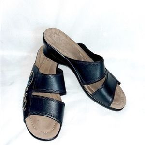 DANSKO BLACK LEATHER FLORAL EMBROIDERED COMFORT WEDGE SLIDES